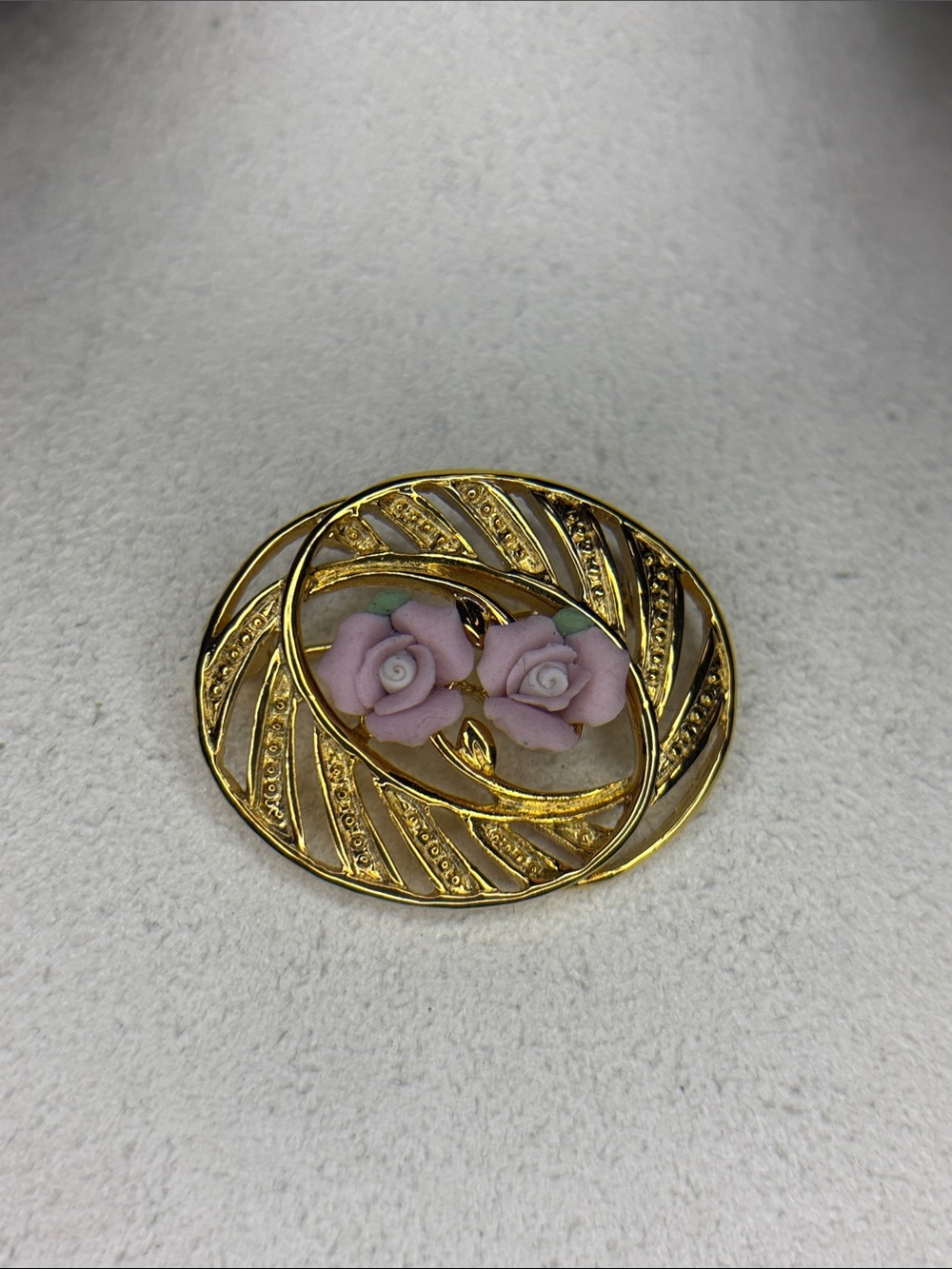 Vintage Gold Floral Porcelain Rose Brooch - Pink